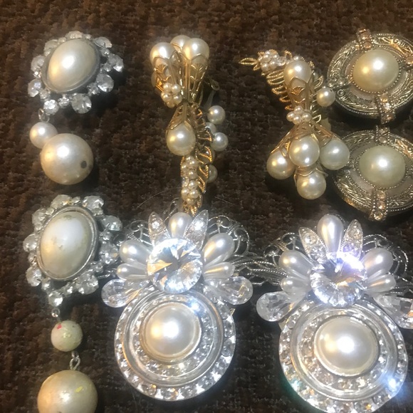 Clip Pearl Earrings Bundle of Four Pair 1” to 2” - Picture 6 of 13